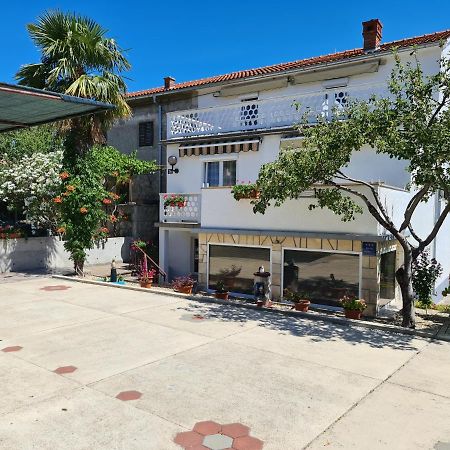 Apartment Cutul Salatić Dış mekan fotoğraf